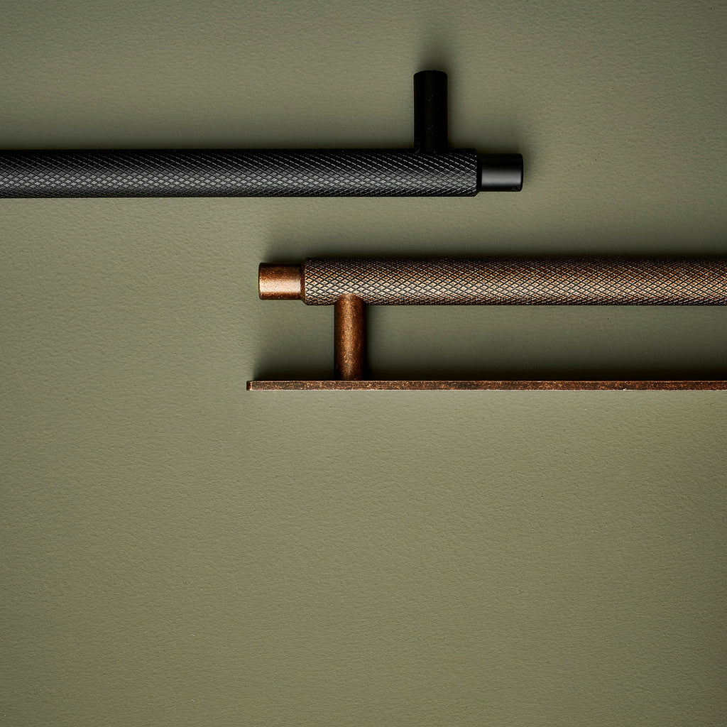 Handle Manor