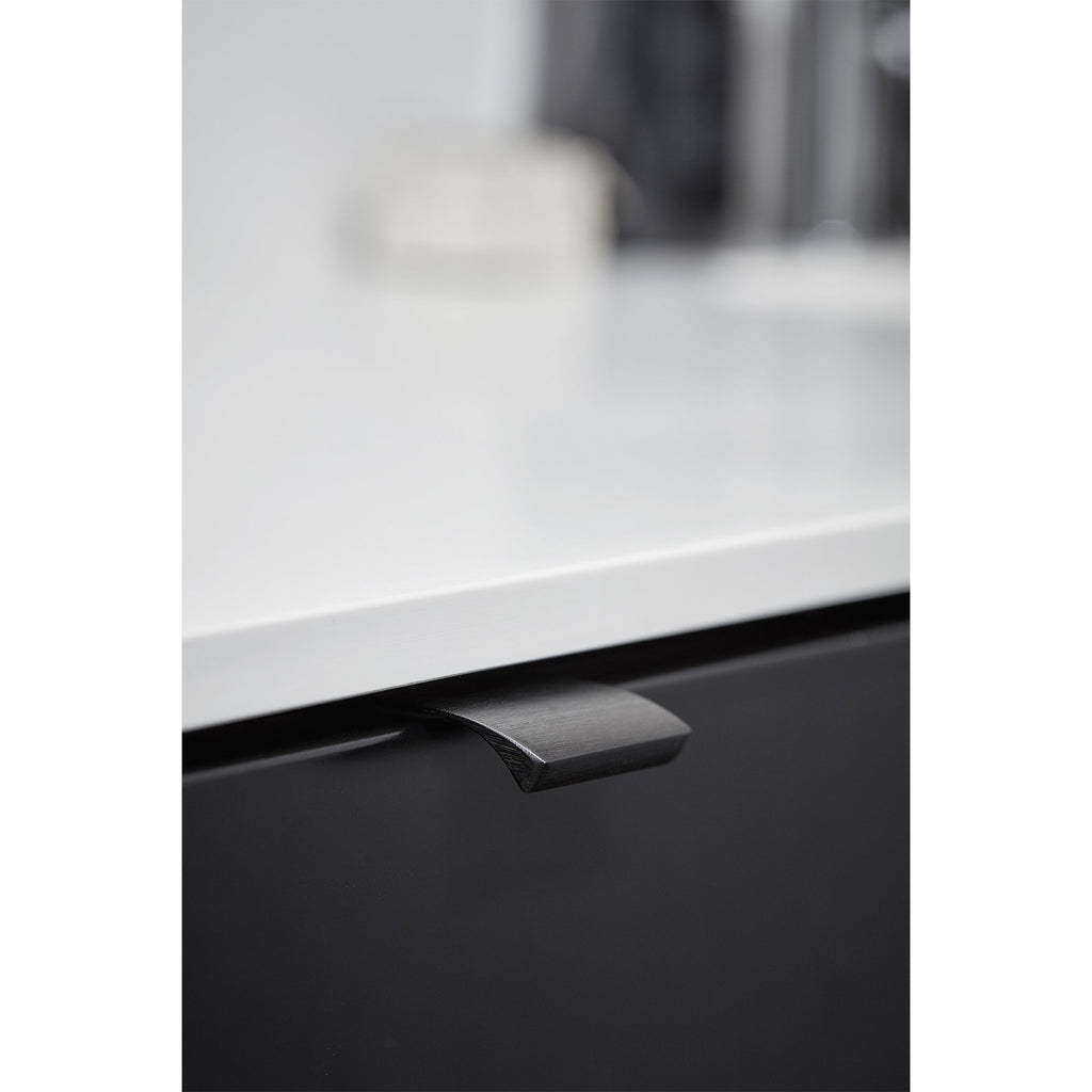Profile Handle Edge