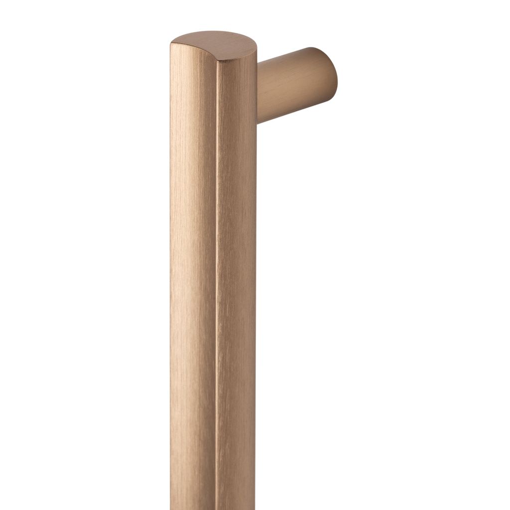 Handle Moon